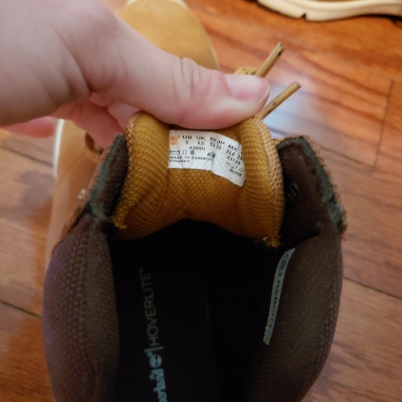 Boots - Picture 4 of 4